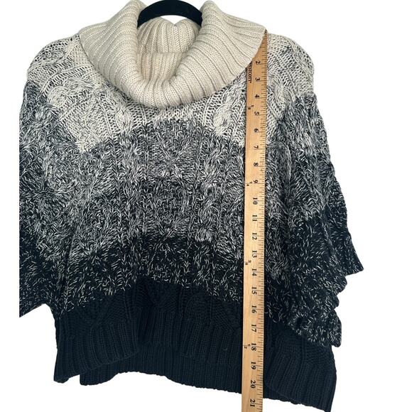 NEW! Alice+Olivia S Cowl Neck Chunky Knit Sweater Ombre Stripe Cream Gray Black - Picture 9 of 10